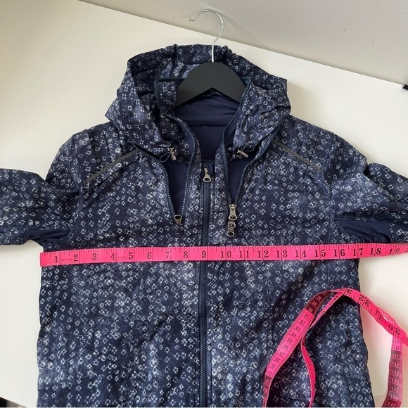 Lululemon Spring Forward Jacket Kanoko Twist Inkwell  Ghost / Inkwell Size 4 - Picture 7 of 16